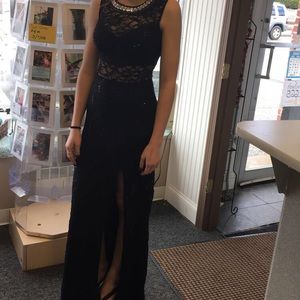 Black prom dress
